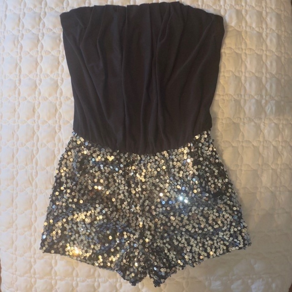 Charlotte Russe Glam Y2K Vintage Sequin Shorts‎ Jumper Junior's Sz S Dance Party
